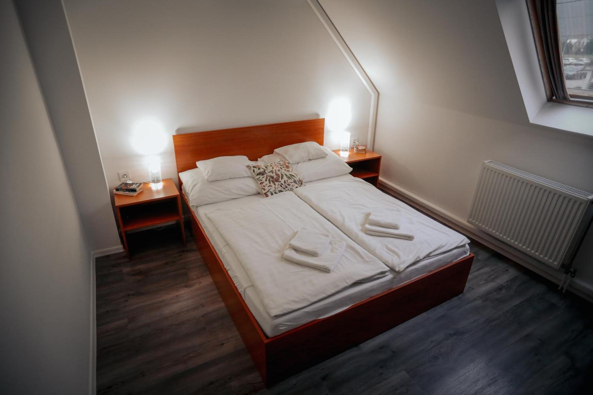 Megnyugtat-Lak Apartmanhaz Demjén Eksteriør billede